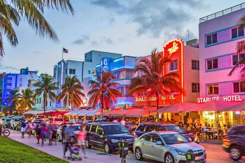 Amazing Apartment In South Beach, Ocean Drive マイアミビーチ エクステリア 写真